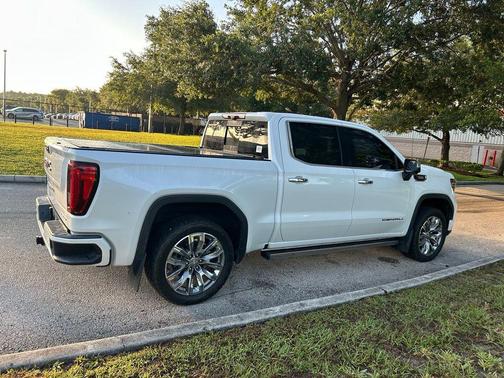 White Frost Tricoat 2023 GMC Sierra 1500 Denali