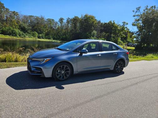 2024 Toyota Corolla Hybrid SE