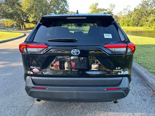 2024 Toyota RAV4 Hybrid LE