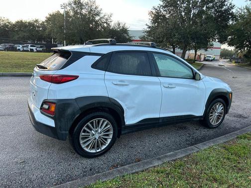 2021 Hyundai KONA SEL