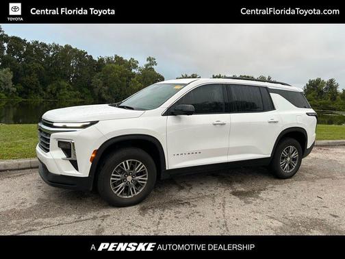 2024 Chevrolet Traverse LT