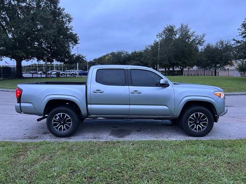 2022 Toyota Tacoma SR