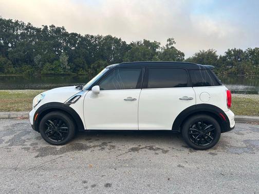 2015 MINI Countryman Cooper S