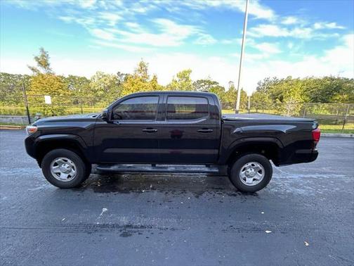 2022 Toyota Tacoma SR