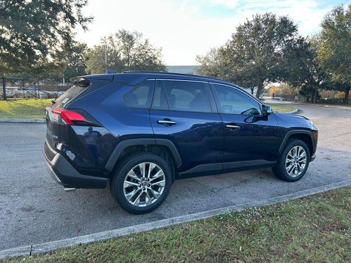 2022 Toyota RAV4 Limited