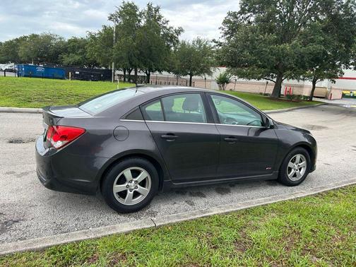Tungsten Metallic 2014 Chevrolet Cruze 1LT