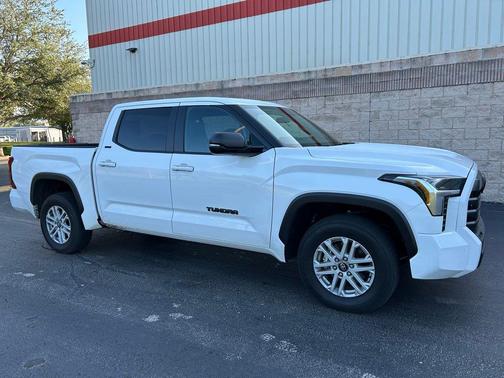 2025 Toyota Tundra SR5