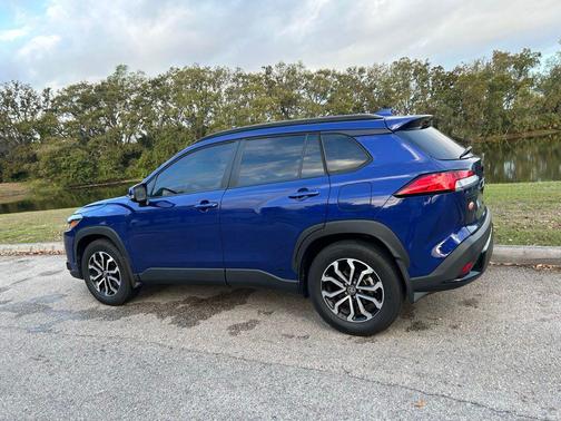 2023 Toyota Corolla Hybrid SE