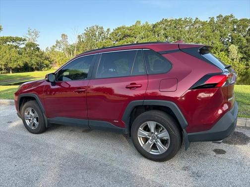 2024 Toyota RAV4 Hybrid XLE