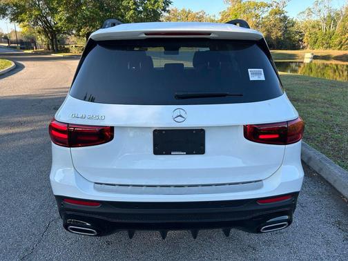 2024 Mercedes-Benz GLB 250 Base