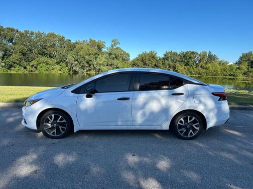 2021 Nissan Versa 1.6 S