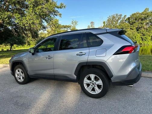 2021 Toyota RAV4 Hybrid LE