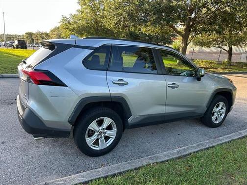 2021 Toyota RAV4 Hybrid LE