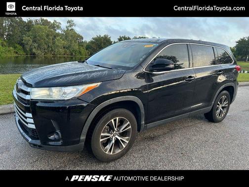 2019 Toyota Highlander LE I4