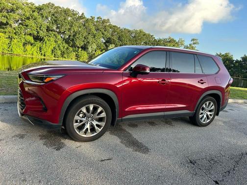 Ruby Flare Pearl 2024 Toyota Grand Highlander Limited