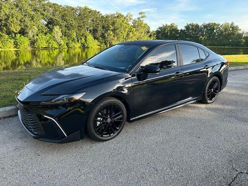 Midnight Black Metallic 2025 Toyota Camry SE