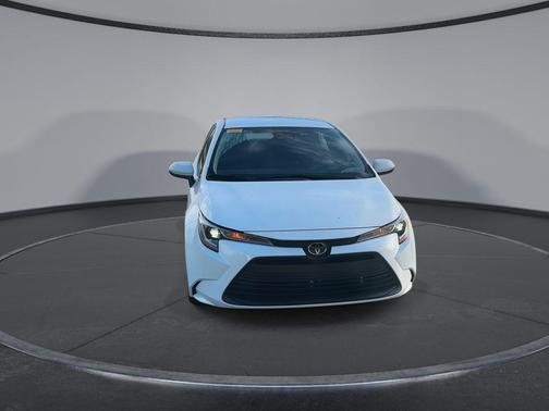 Ice Cap 2024 Toyota Corolla LE