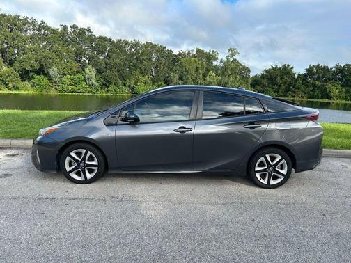 2016 Toyota Prius Four Touring