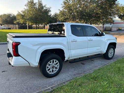 2024 Toyota Tacoma SR5
