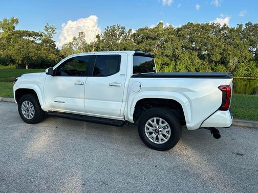 2024 Toyota Tacoma SR5