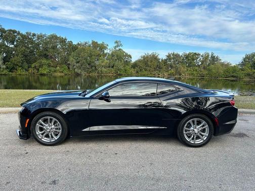 2021 Chevrolet Camaro 1LS