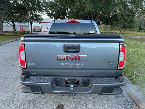 2021 GMC Canyon Elevation Standard