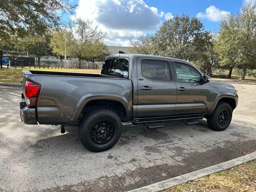 2022 Toyota Tacoma SR5