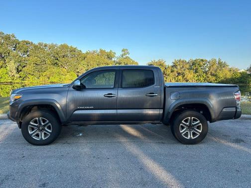 2017 Toyota Tacoma Limited