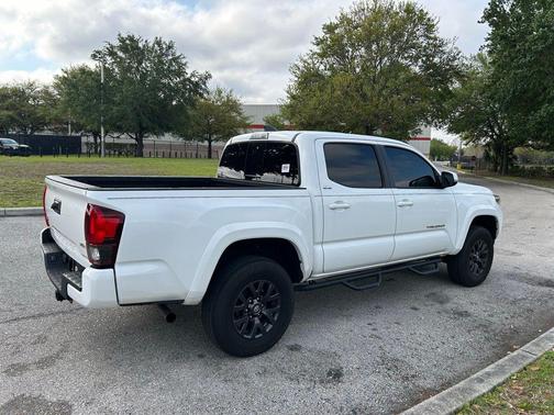 2022 Toyota Tacoma SR5