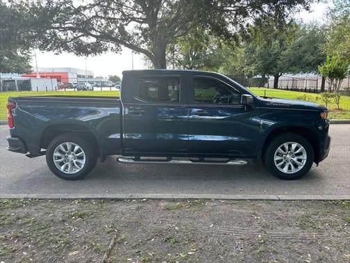 2022 Chevrolet Silverado 1500 Custom