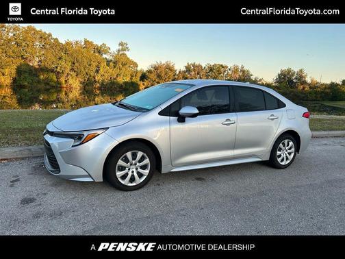 2025 Toyota Corolla Hybrid SE