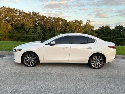 2023 Mazda Mazda3 FWD w/Preferred Package