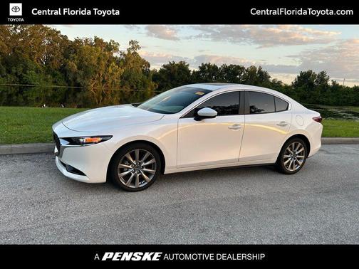 2023 Mazda Mazda3 FWD w/Preferred Package