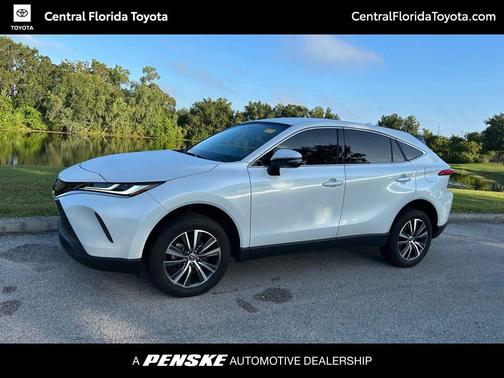 2024 Toyota Venza LE