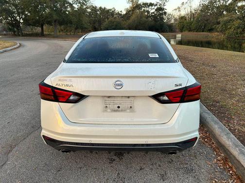 2020 Nissan Altima SR FWD