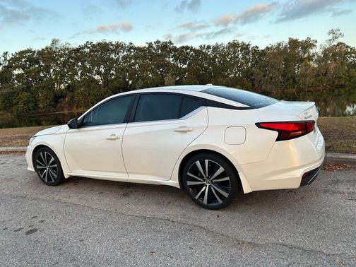 2020 Nissan Altima SR FWD