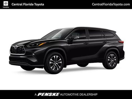 Midnight Black Metallic 2026 Toyota Highlander XLE