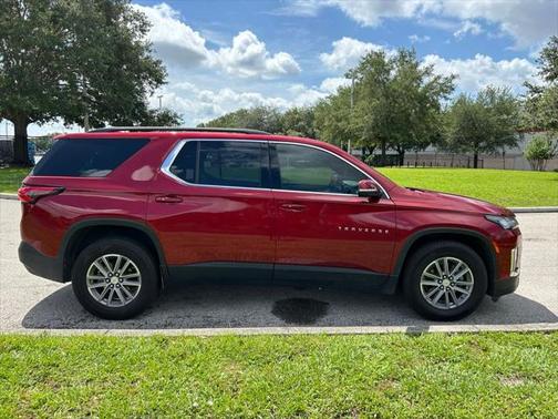 2022 Chevrolet Traverse LT Cloth