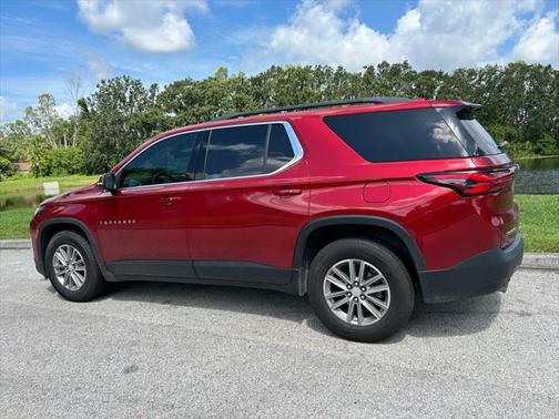 2022 Chevrolet Traverse LT Cloth