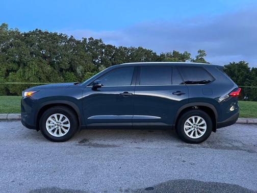 2025 Toyota Grand Highlander Hybrid XLE