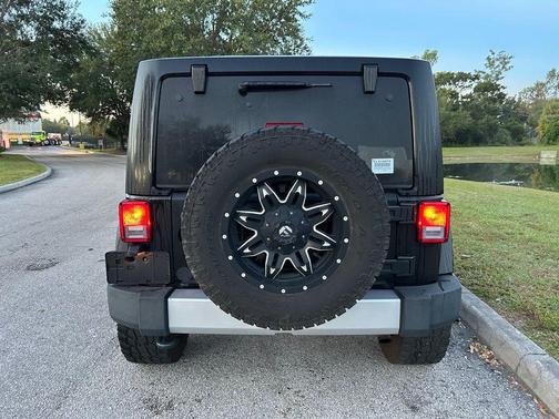 2014 Jeep Wrangler Unlimited Sahara