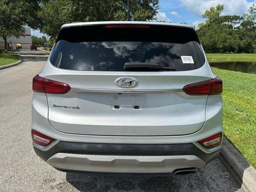 2019 Hyundai SANTA FE SE 2.4