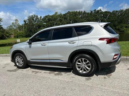 2019 Hyundai SANTA FE SE 2.4