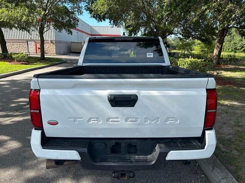 Ice Cap 2024 Toyota Tacoma SR5