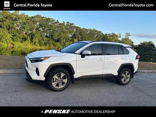 2024 Toyota RAV4 XLE