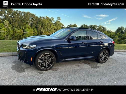 2023 BMW X4 xDrive30i
