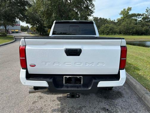 2024 Toyota Tacoma SR5
