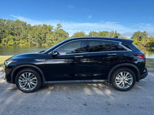 2024 INFINITI QX50 PURE