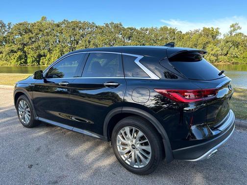 2024 INFINITI QX50 PURE