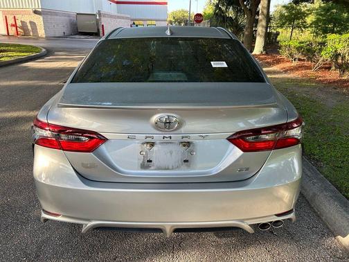 Celestial Silver Metallic 2023 Toyota Camry SE